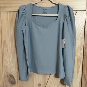 Nine West Sweetheart Puff Sleeve  Top NWT Size M